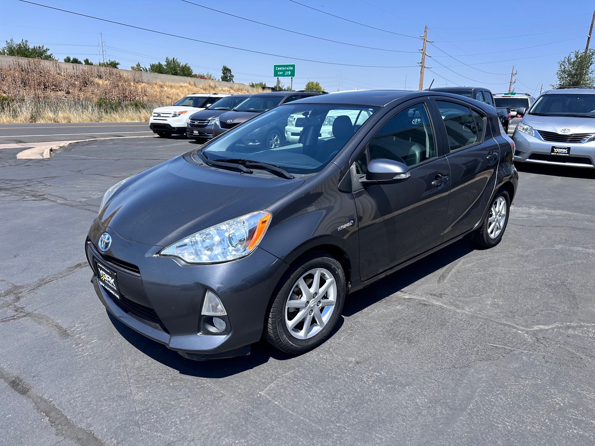 toyota prius c 2013 JTDKDTB39D1040969 image
